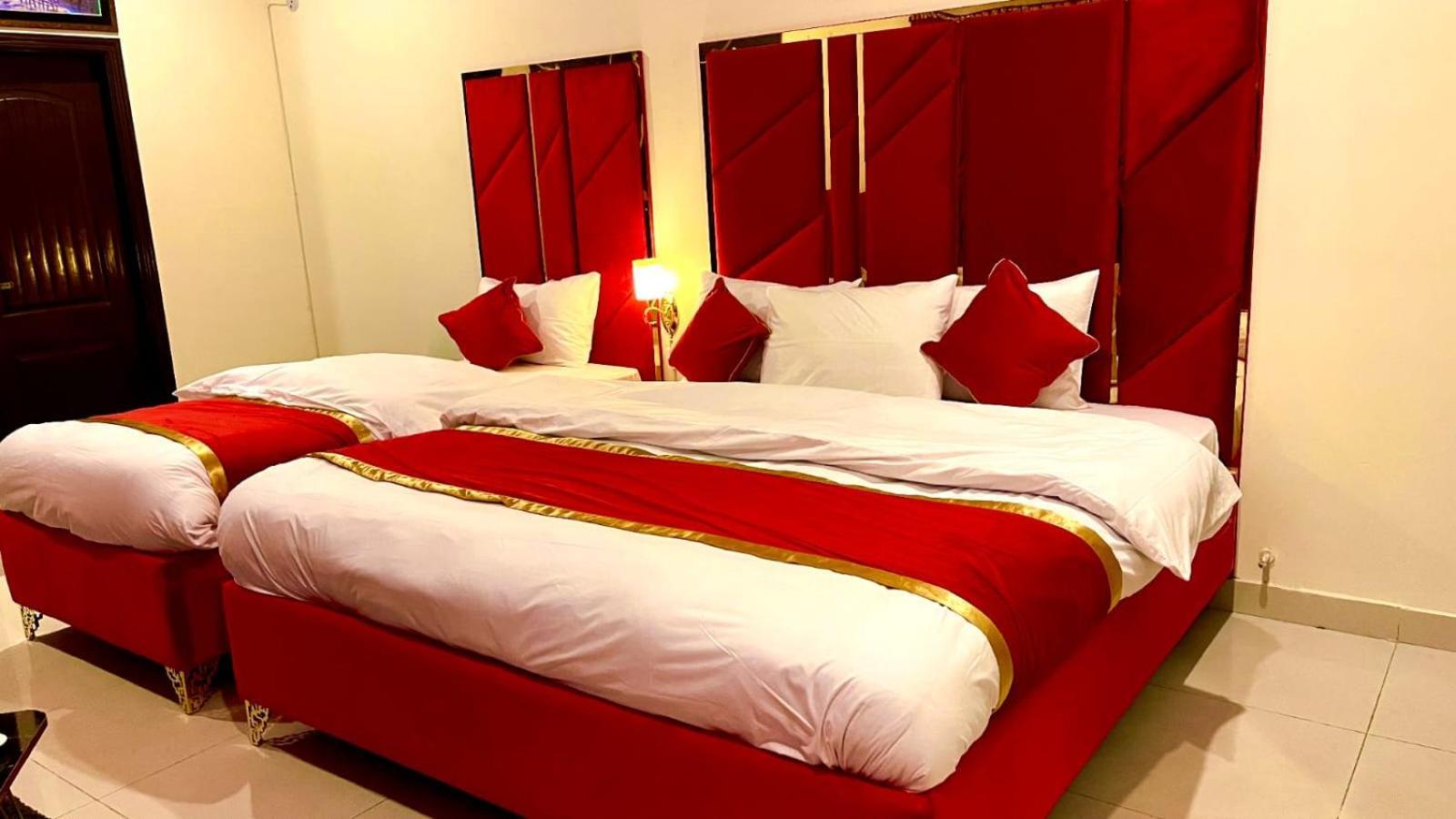 Go Room Hotel Lahore Exterior foto